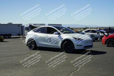 media/Nov-02-2025-Speed Ventures (Sun) [[c948a89870]]/Around the Pits/